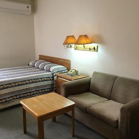 Tamuning Plaza Hotel Luaran gambar