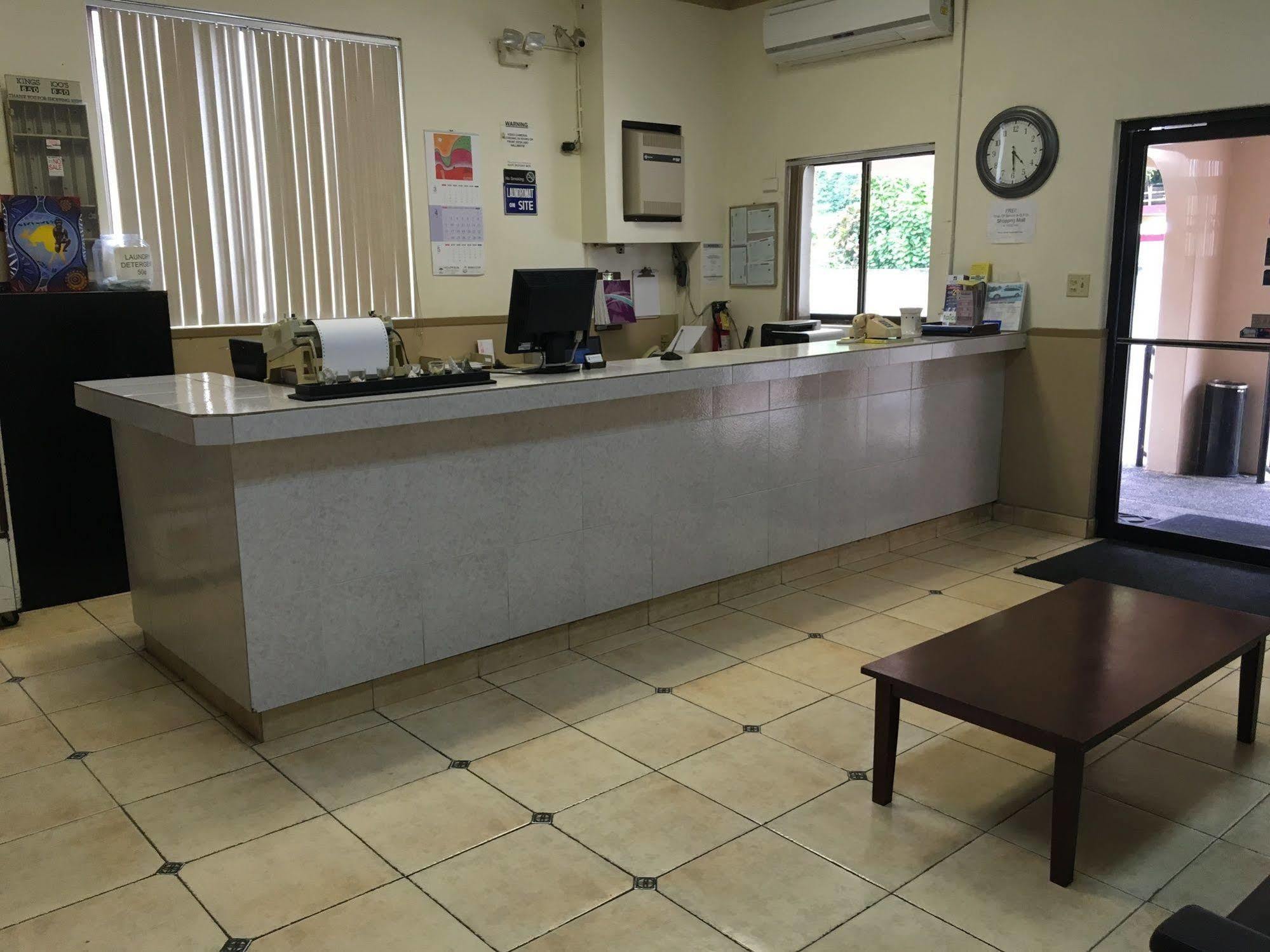 Tamuning Plaza Hotel Luaran gambar